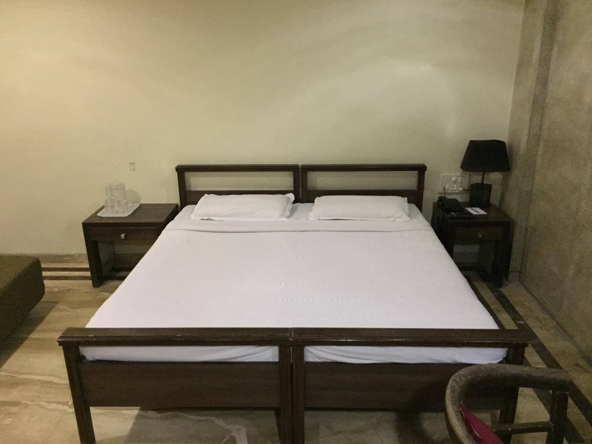 Haredia Hotel Mumbai Eksteriør bilde