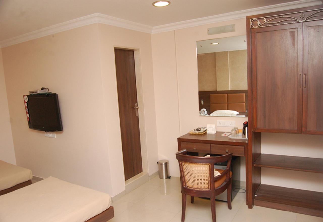 Haredia Hotel Mumbai Eksteriør bilde